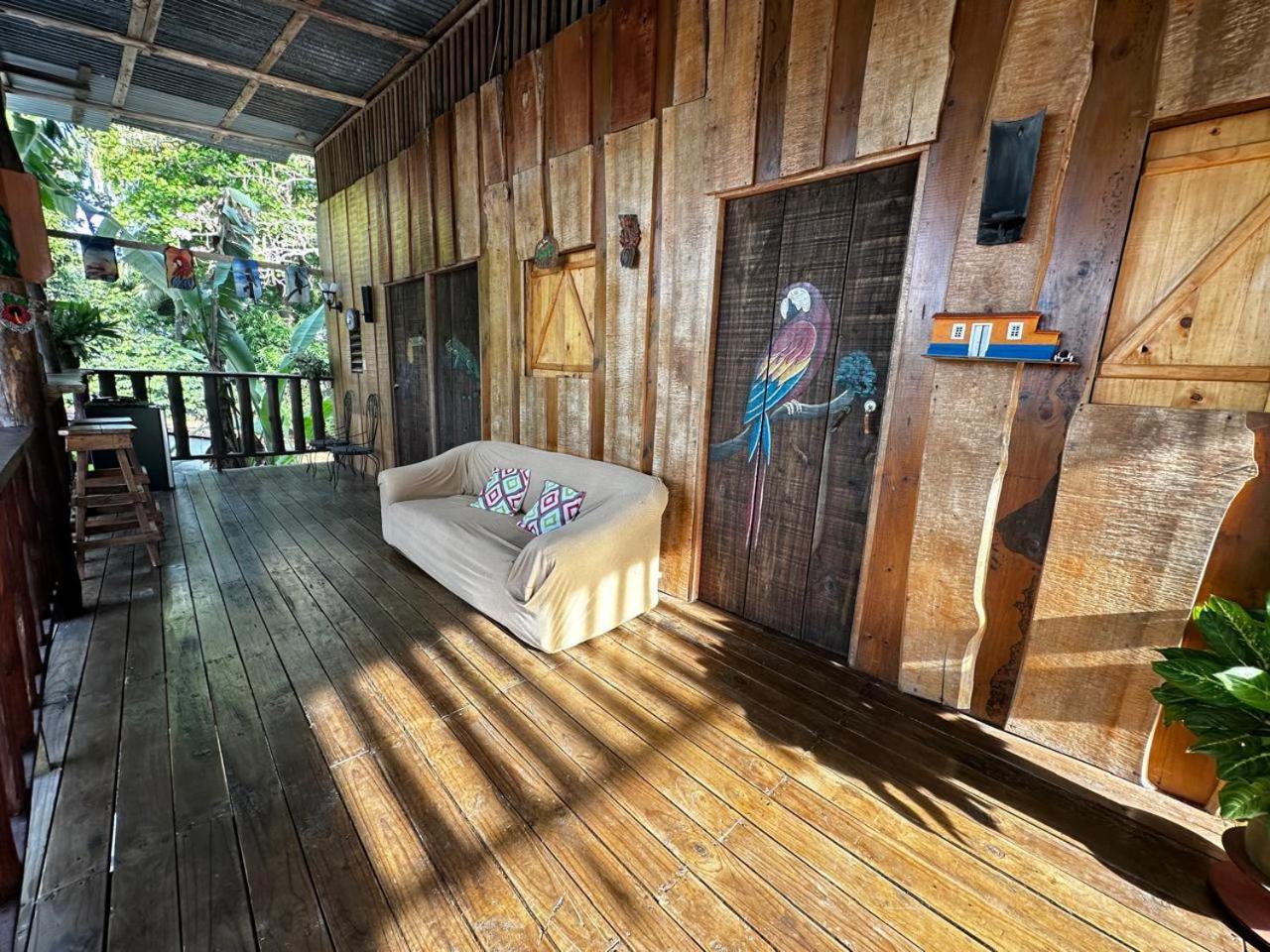 Hostel Rustico Marabi Tarcoles Bagian luar foto